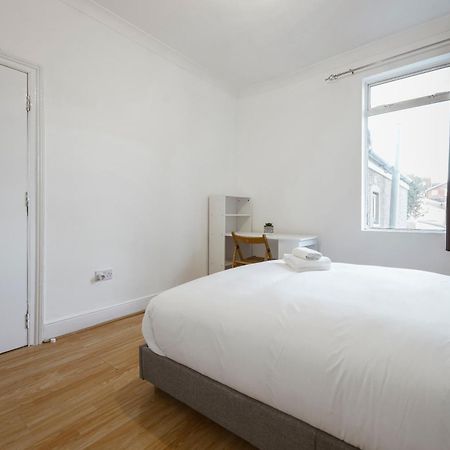 Stratford Double Rooms - 29 London Exterior photo