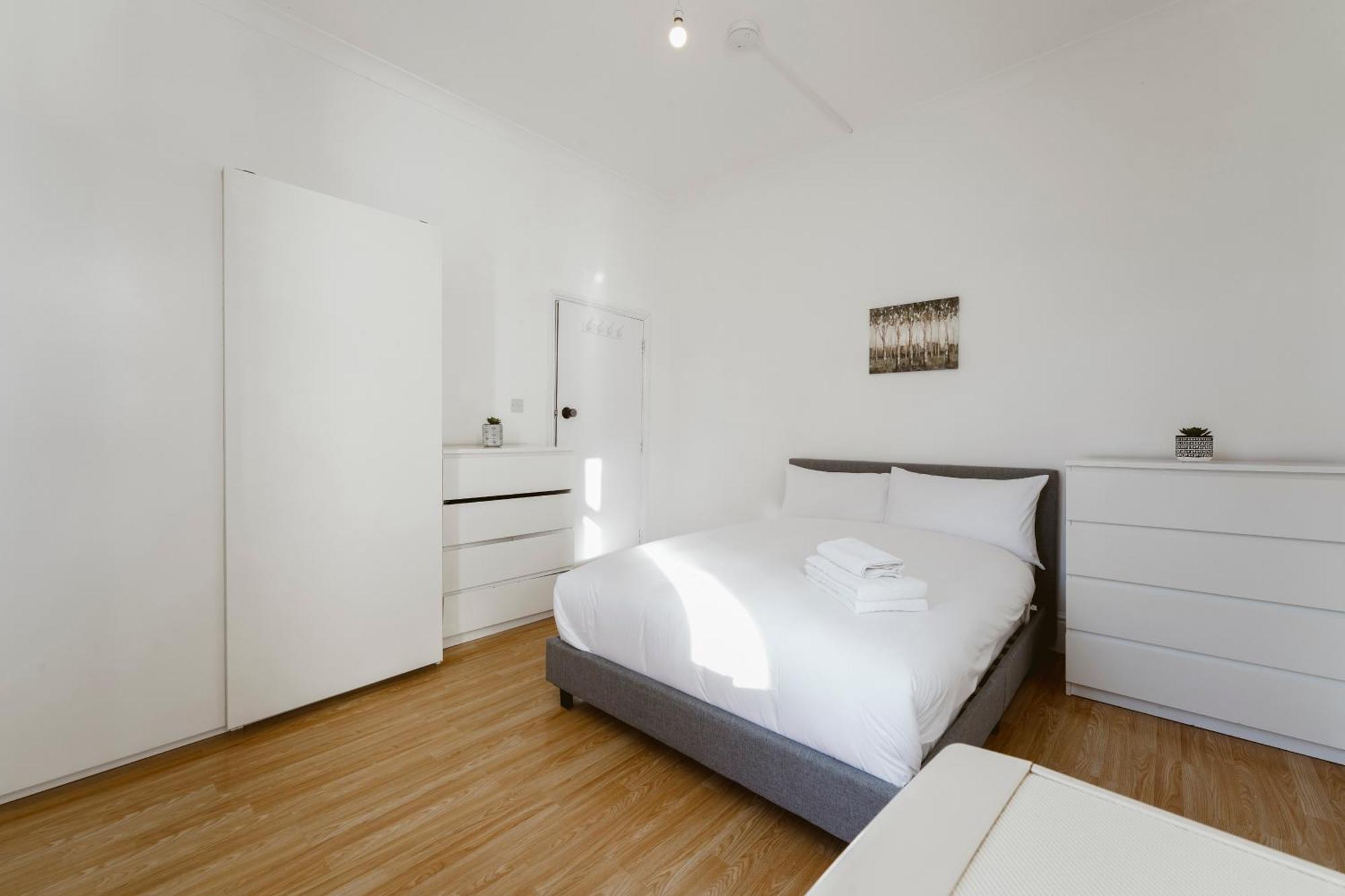 Stratford Double Rooms - 29 London Exterior photo
