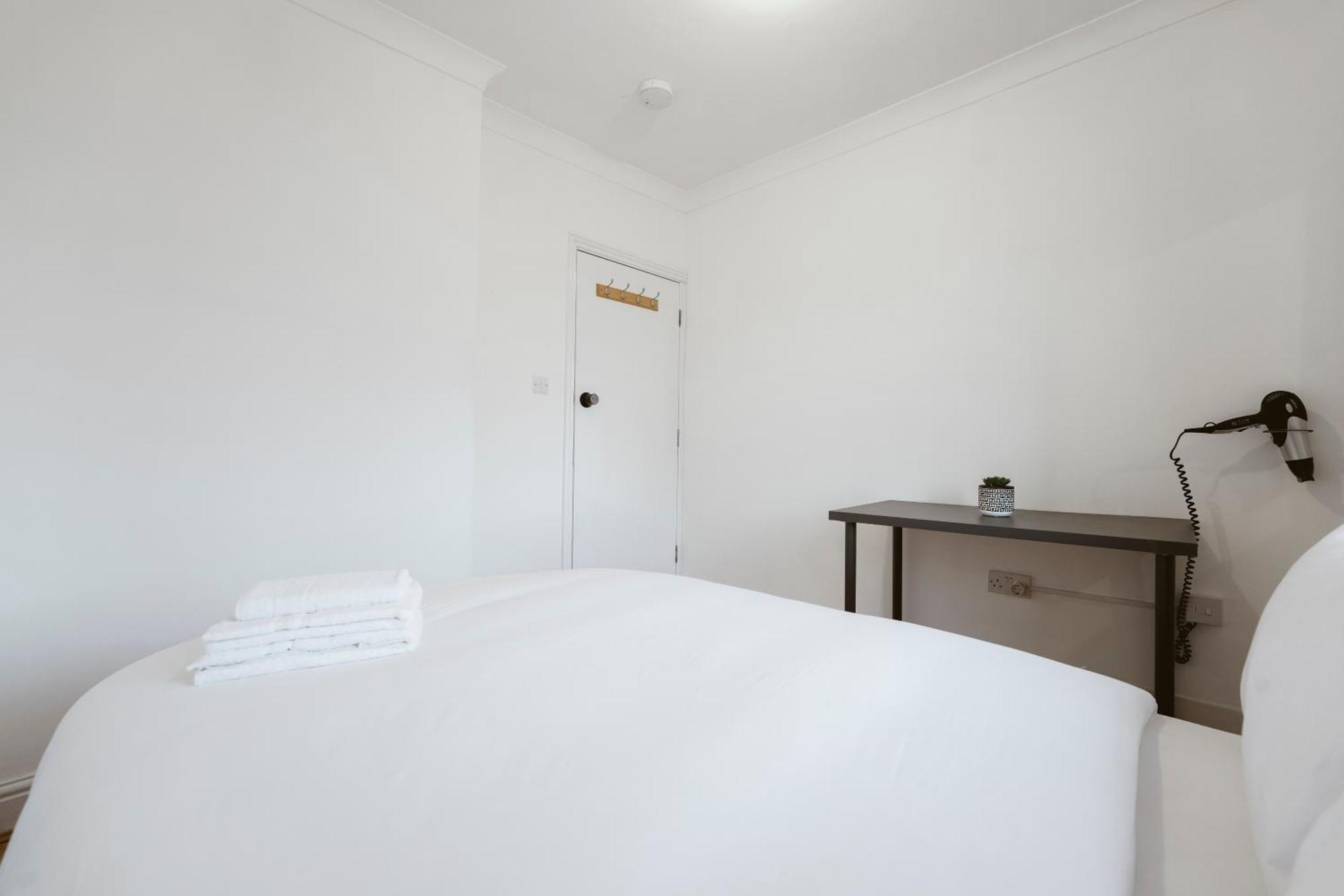 Stratford Double Rooms - 29 London Exterior photo